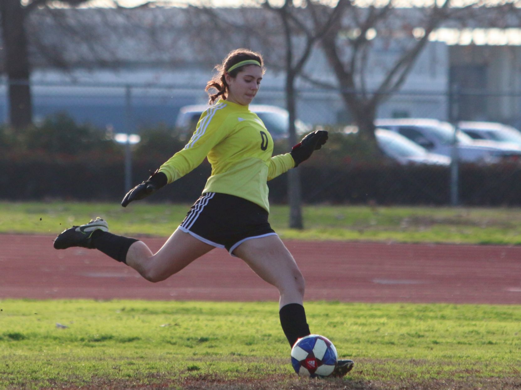 Fagundes’ goal downs Spartans, SP takes sole possession of first